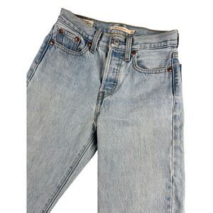 Levis Premium Wedgie Straight Jeans Light Wash Raw Hem 34964-0122 Womens 23 x 26